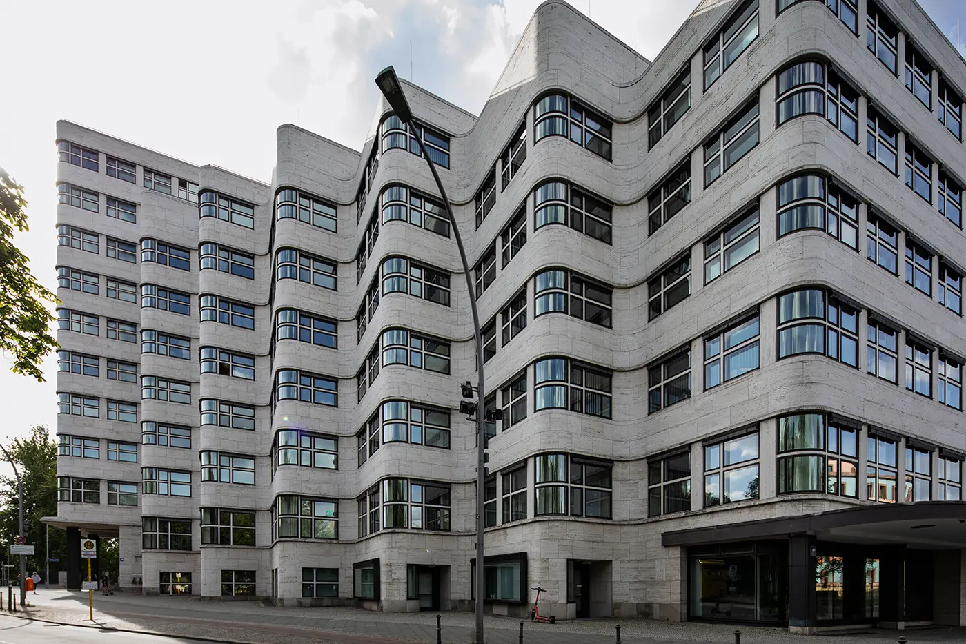 Shell-Haus in Berlin von Emil Fahrenkamp