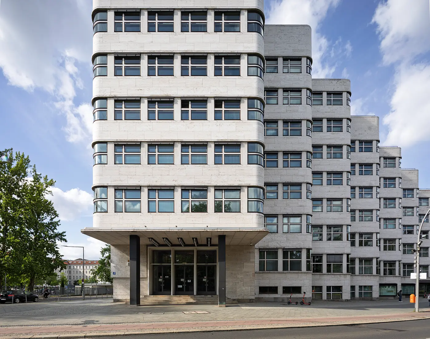 Shell-Haus in Berlin von Emil Fahrenkamp